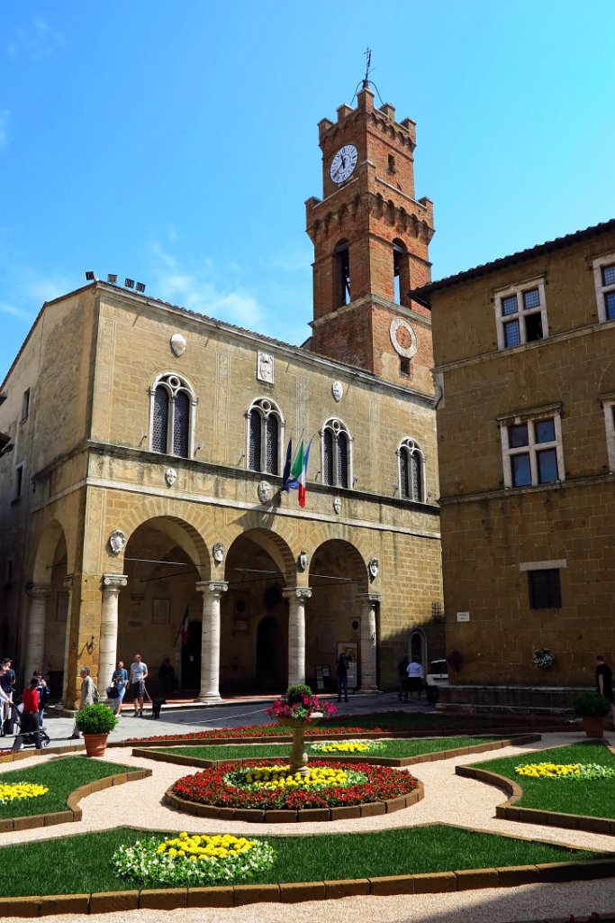 068 PIENZA.JPG
